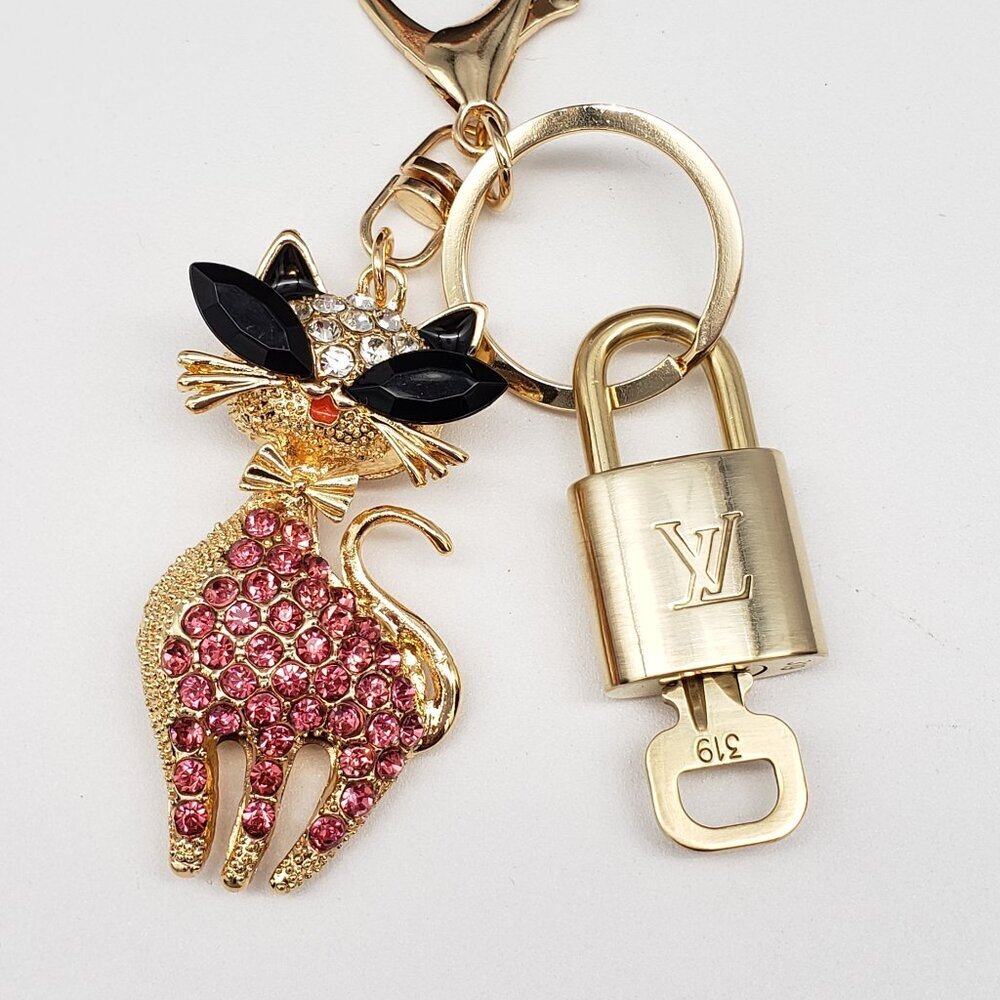 Authentic LV Gold Padlock & Key Set ✨ Luxury Bag Charm w/ Unbranded Keychain - Picture 6 of 9